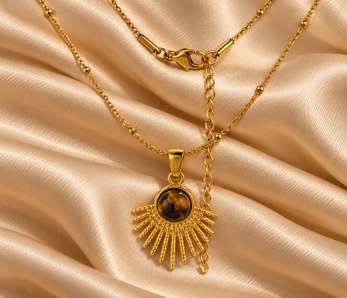Aveline Necklace