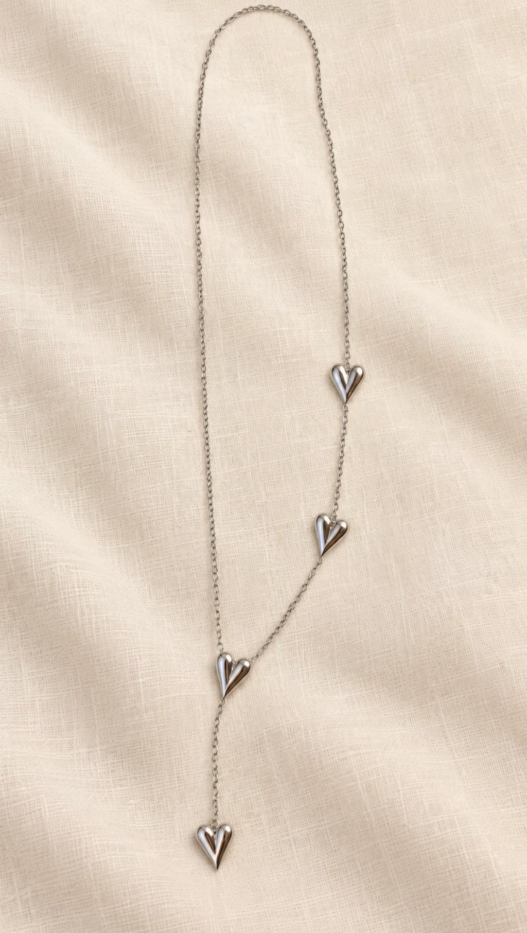 Amoria Necklace silver heart charms product photo