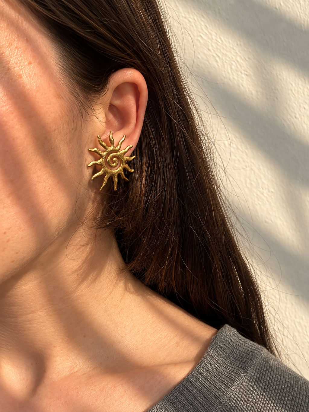 Soléa Earrings – gold sun earrings lifestyle